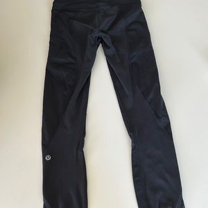 black lulu lemon leggings